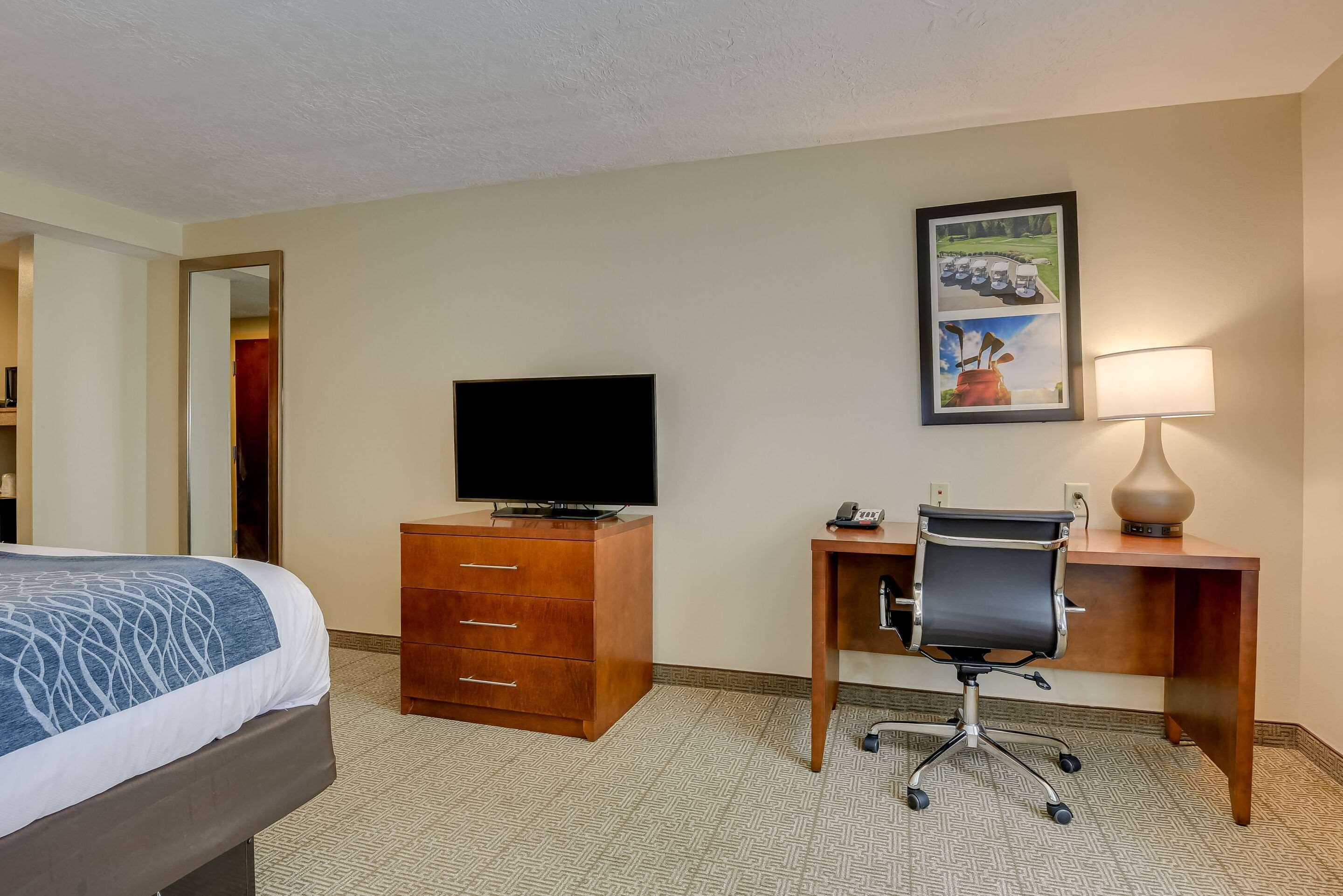 Comfort & Fort Eisenhower Area Hotel