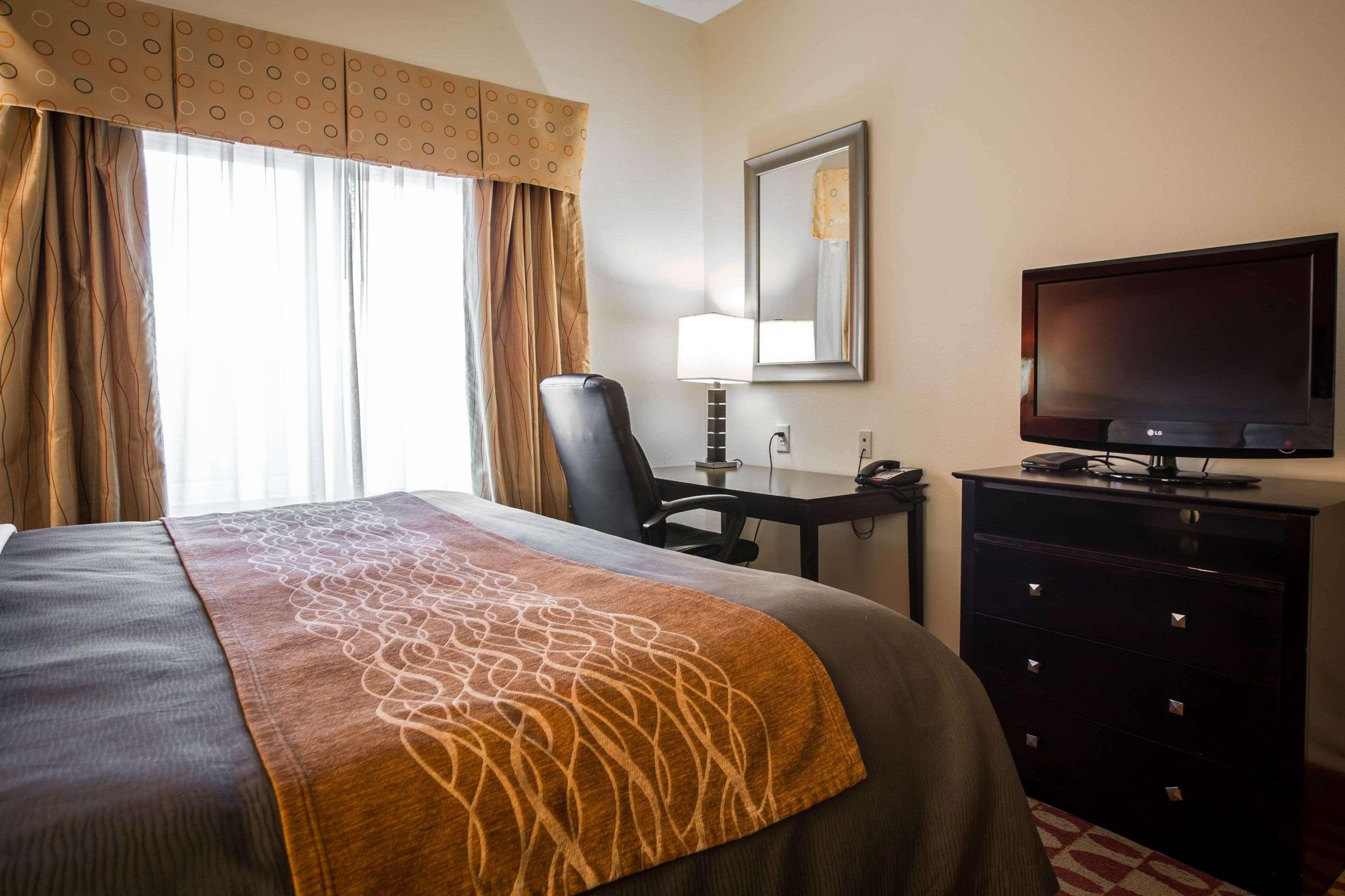Comfort & Fort Eisenhower Area Hotel