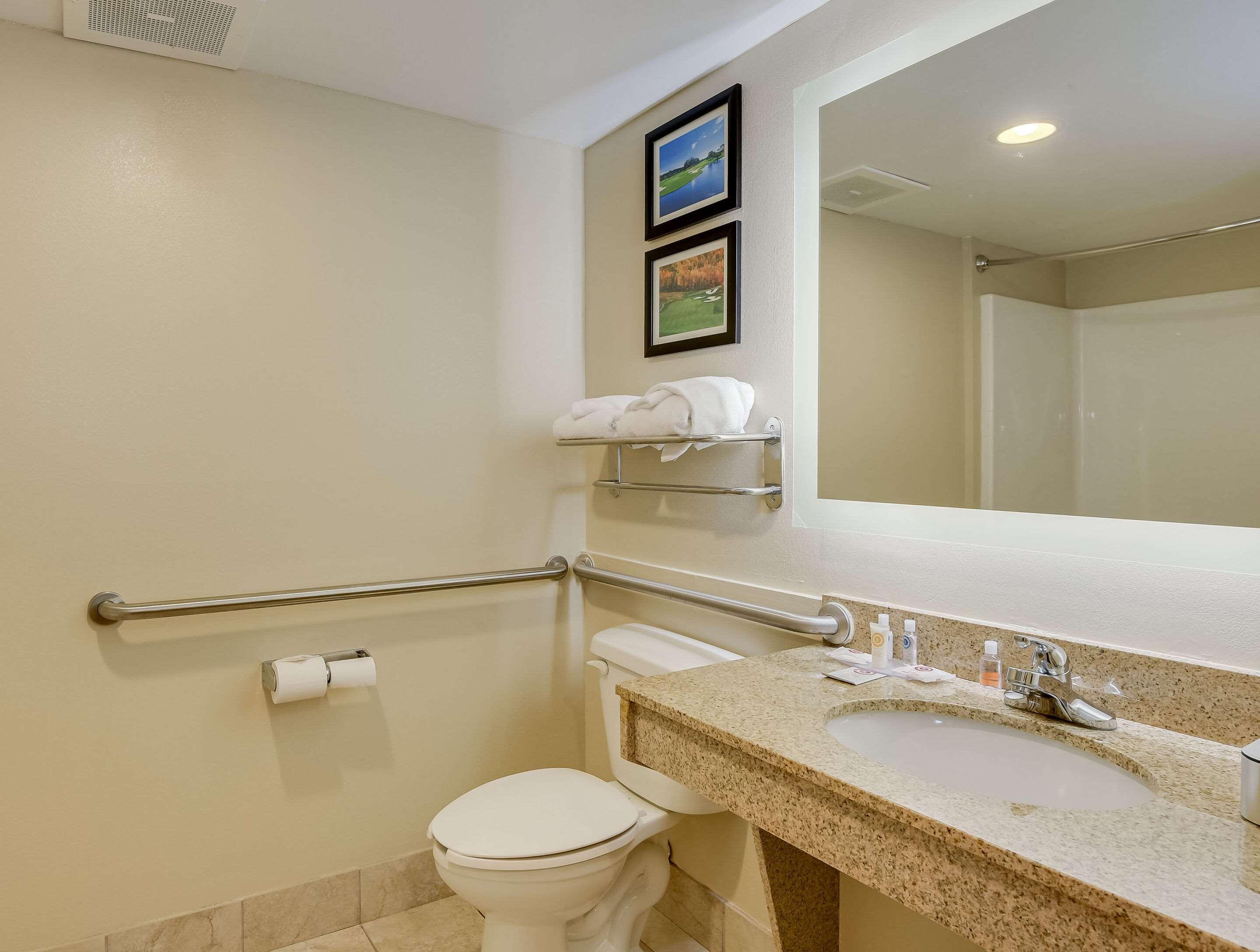 Comfort & Fort Eisenhower Area 3*
